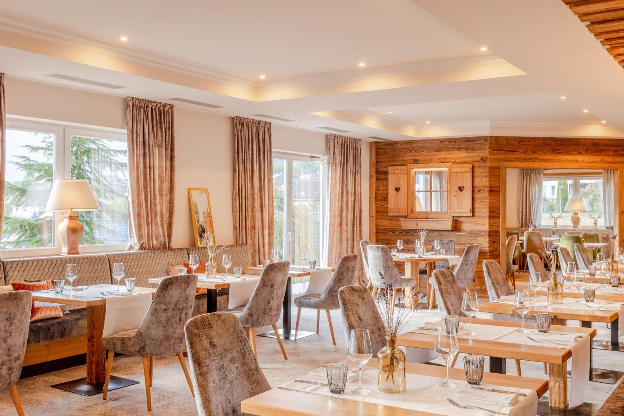 Natur- Und Wohlfuehlhotel Kastenholz 4*